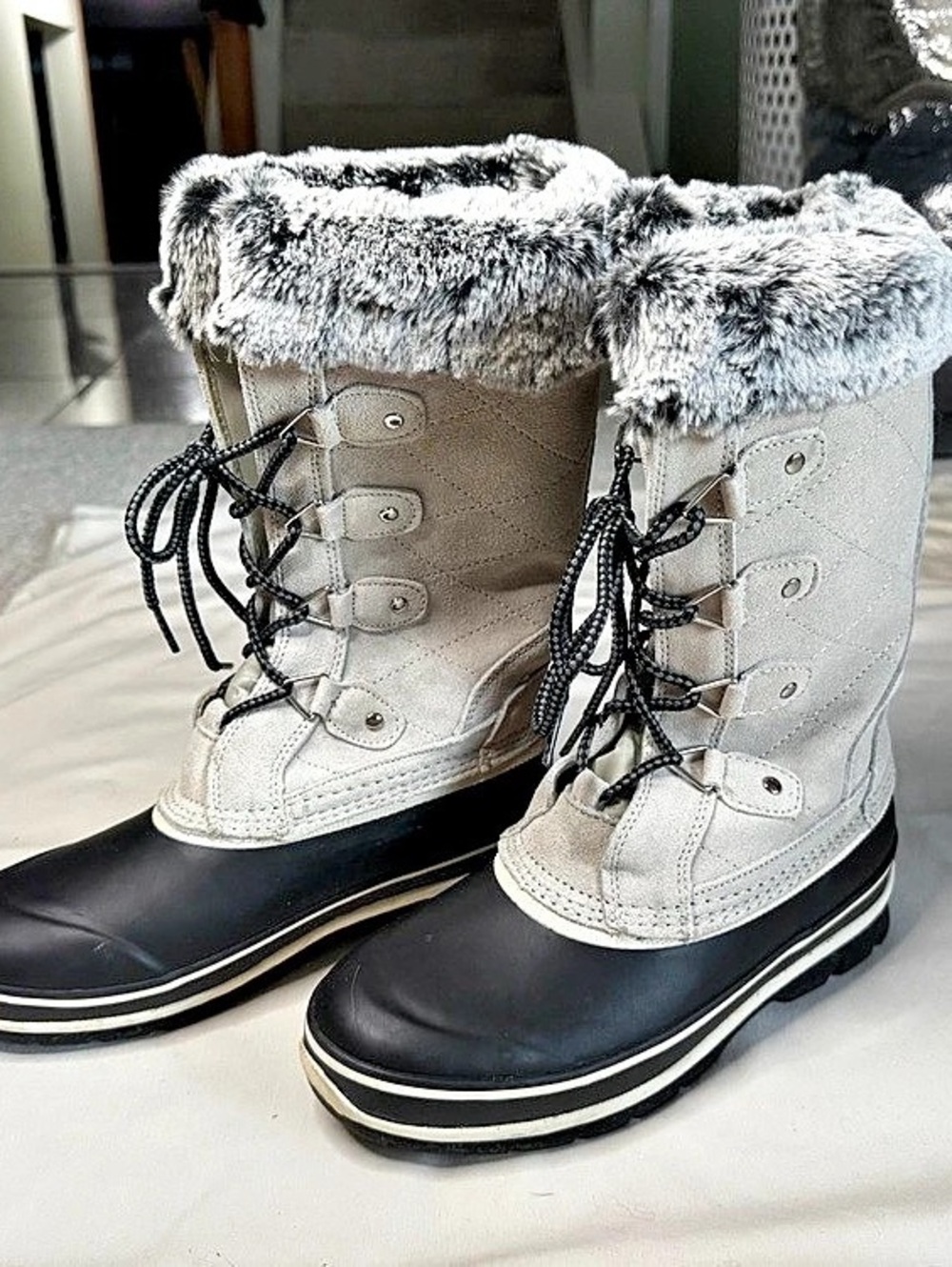 Khombu Emily Women's Winter Boots Gray & Black US 7